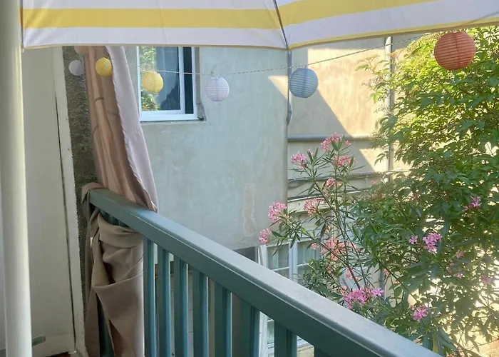 L Henri Διαμέρισμα *